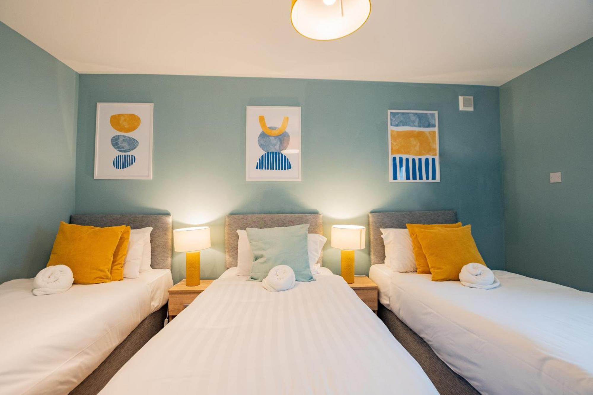 The Large Group House -Sleeps 21 Villa ดับลิน ภายนอก รูปภาพ