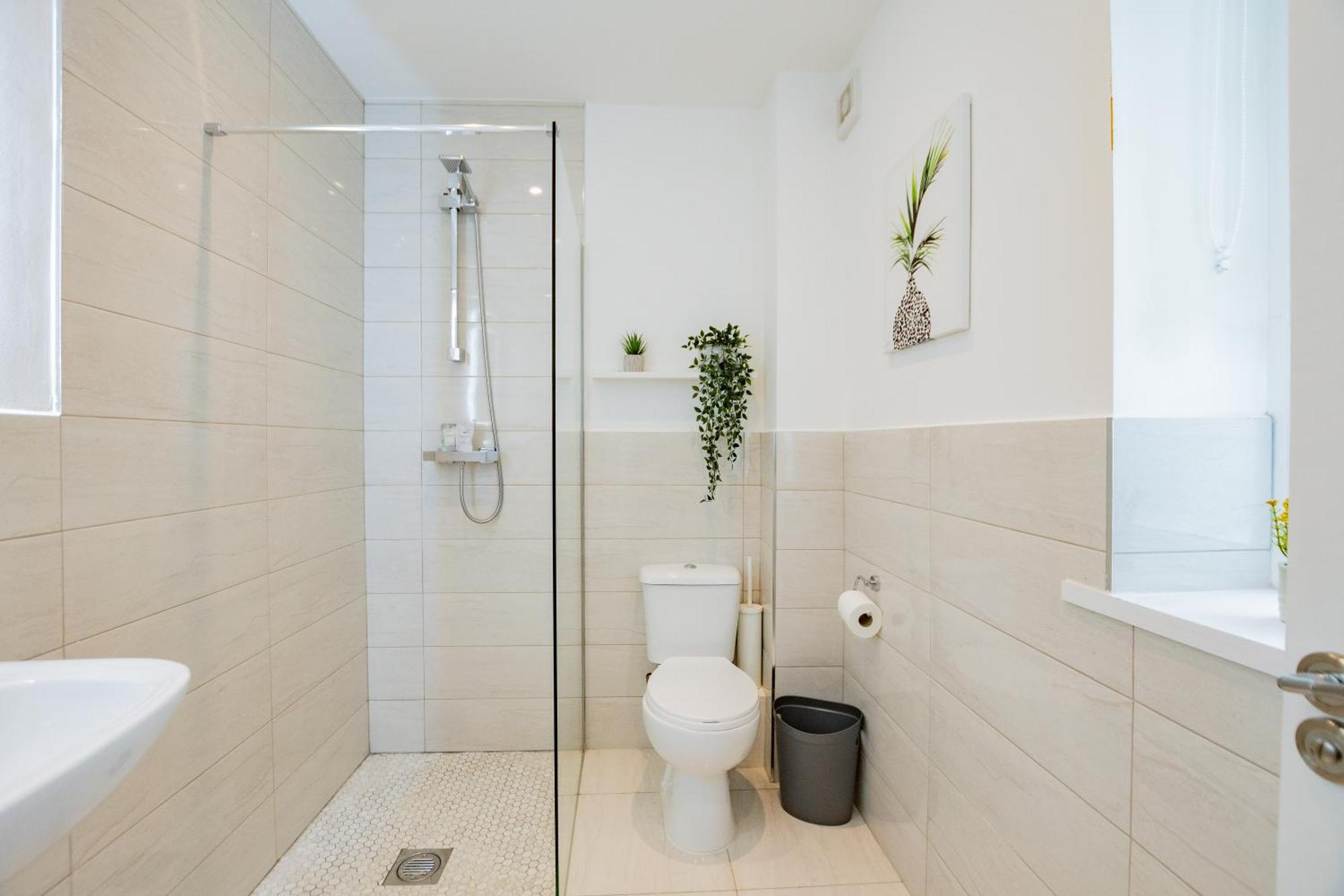 The Large Group House -Sleeps 21 Villa ดับลิน ภายนอก รูปภาพ