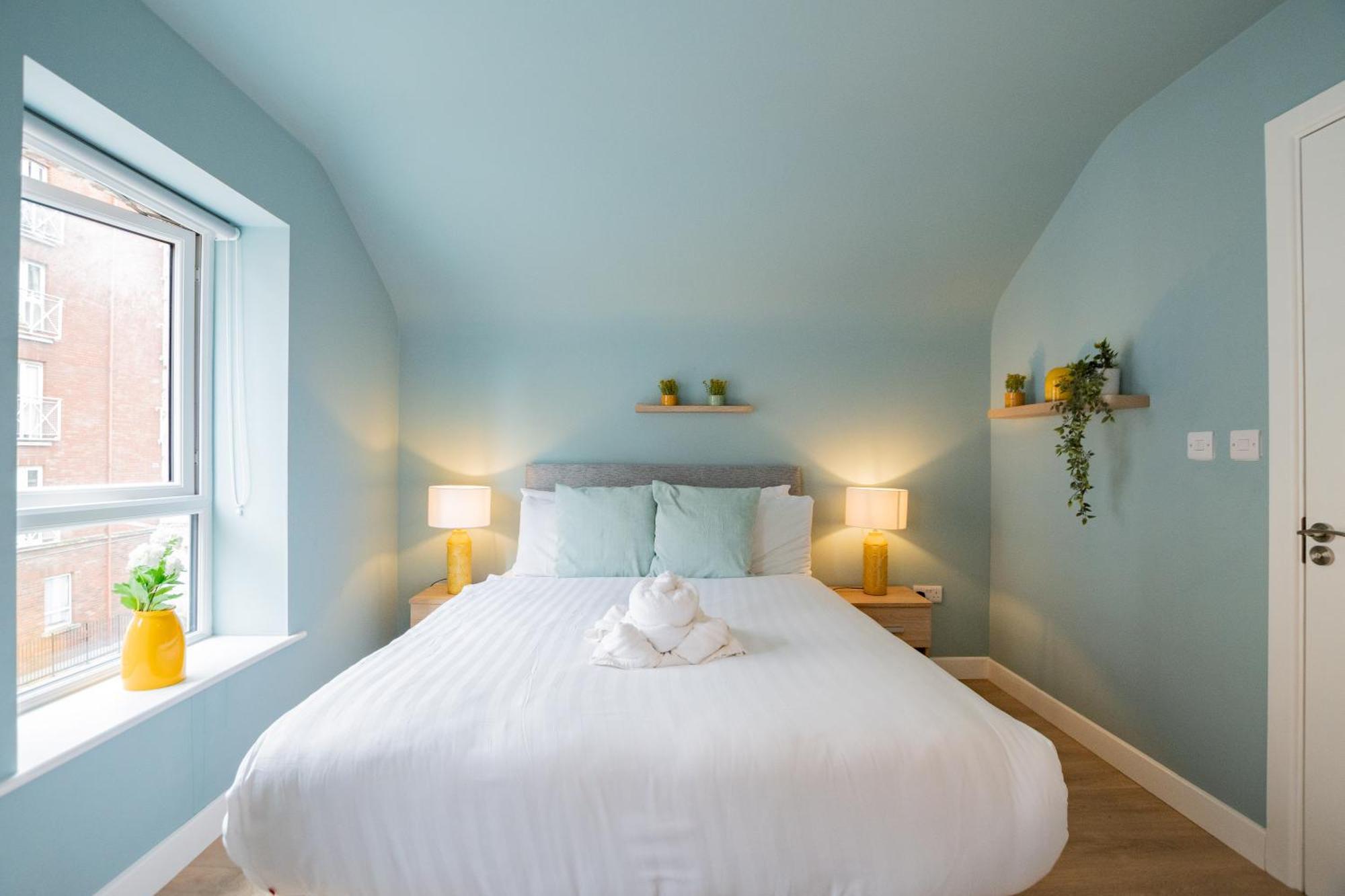The Large Group House -Sleeps 21 Villa ดับลิน ภายนอก รูปภาพ