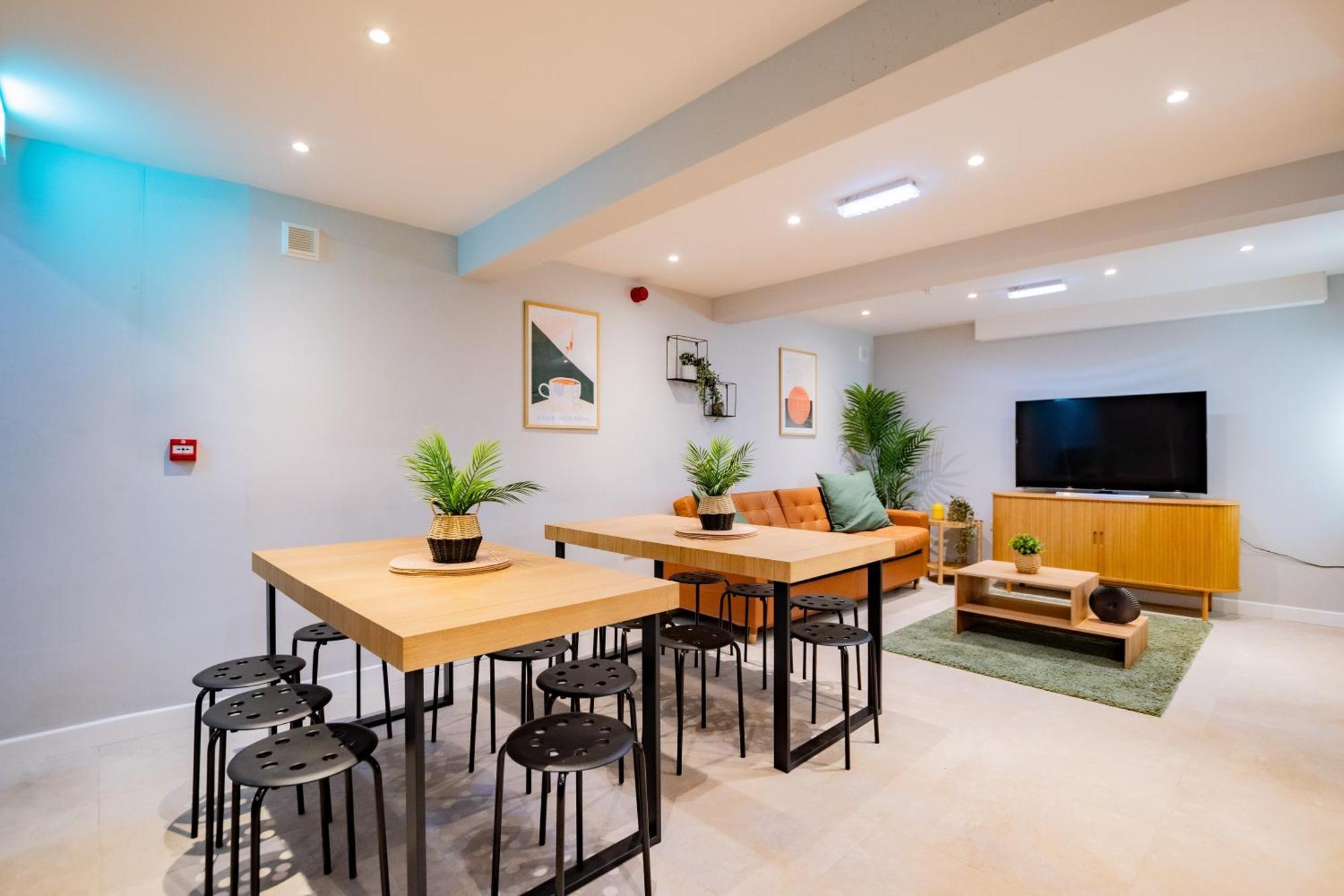 The Large Group House -Sleeps 21 Villa ดับลิน ภายนอก รูปภาพ