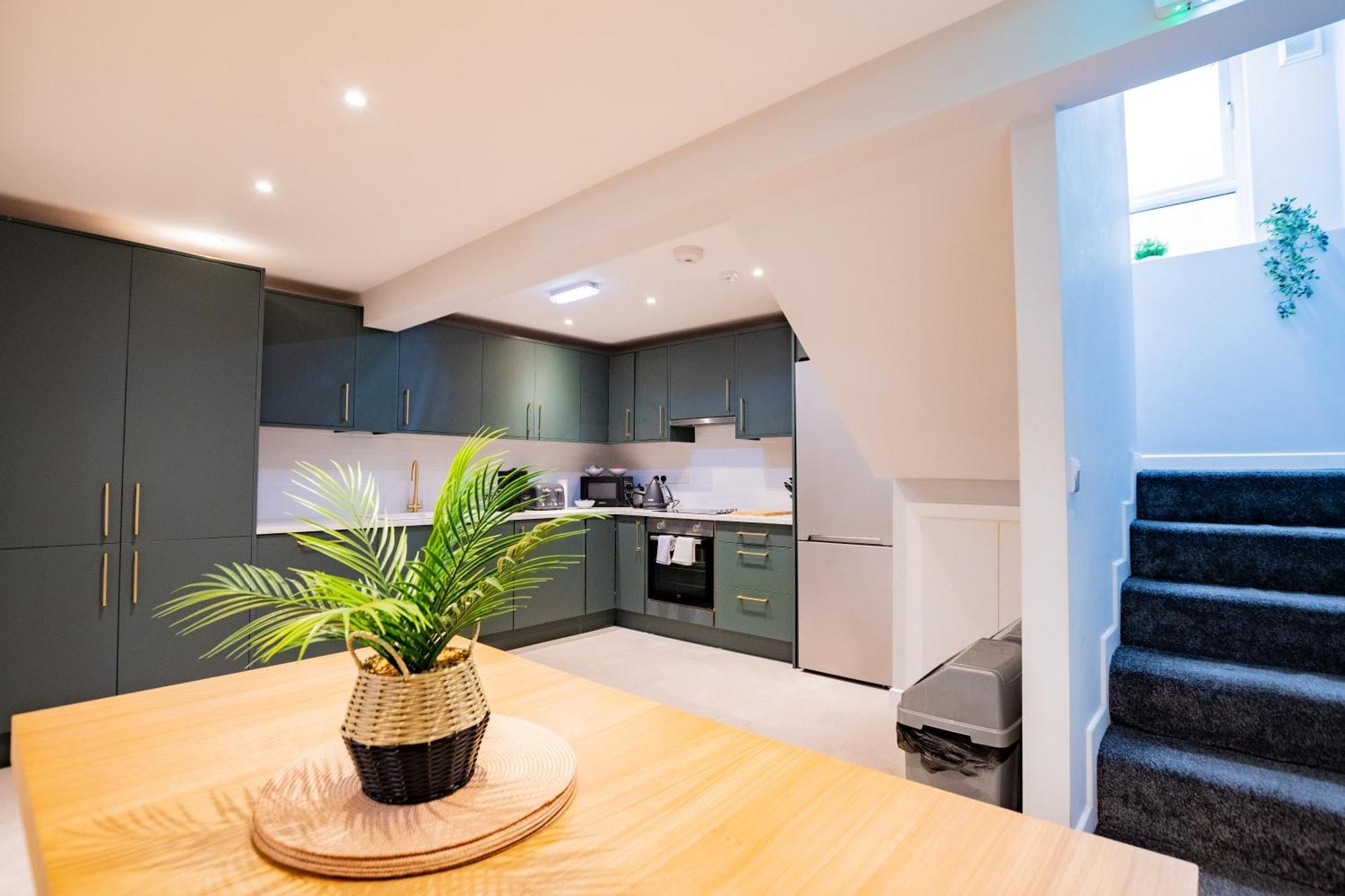 The Large Group House -Sleeps 21 Villa ดับลิน ภายนอก รูปภาพ